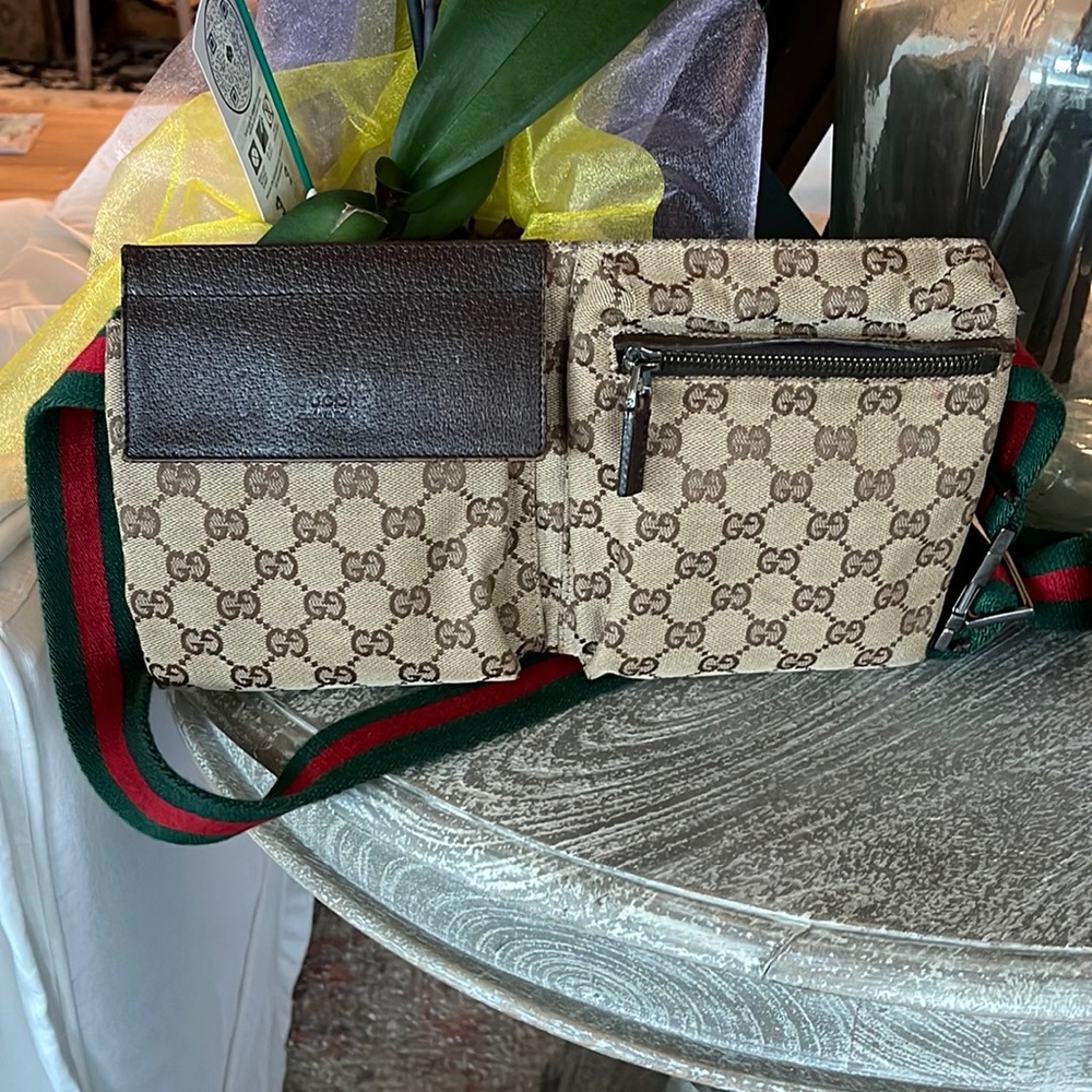 Authentic Gucci bumbag belt bag Fanny pack crossbody